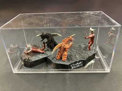 Bandai Ultraseven leo Meikan  gashapon diorama W Case Preown-image