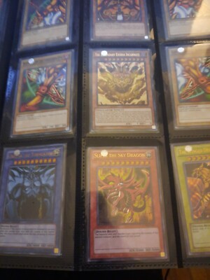 Ultra rare Yu-Gi-Oh binder(Five pieces of exodia) mint.-image
