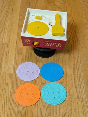 Retro Mattel Fisher Price Music Box Record Player 4 Records 8 Songs 2014 Works-image