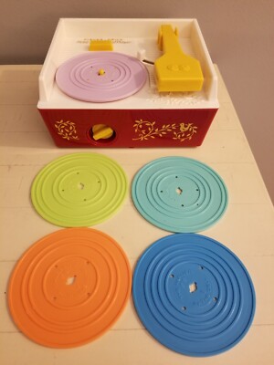 Fisher Price Music Box Record Player w/ 5 Records 2014 Works Great-image