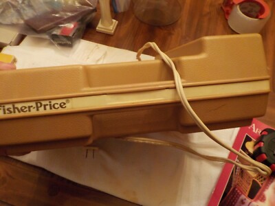 Vintage 1978 Fisher Price #825 Portable Record Player Phonograph Turntable Kids-image