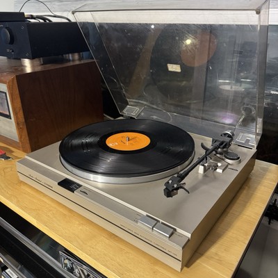 Fisher MT-125 Studio Standard Turntable 2-speed Direct Drive w/ Dust Cover-image