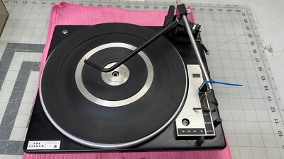 The Fisher & BSR XB2672 Turntable Record Player Body in the Pics Only For Parts-image