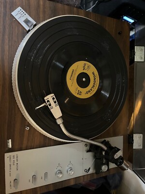 Vintage Fisher MT-6224A Studio Standard Turntable -image