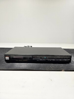 Vintage Fisher FM-223 LW/MW/FM Stereo Tuner – Tested & Working Cable Included-image