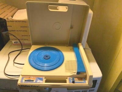 Vintage 1978 Fisher Price WORKING Record Player Turntable #825 33 45 RPM VGUC-image