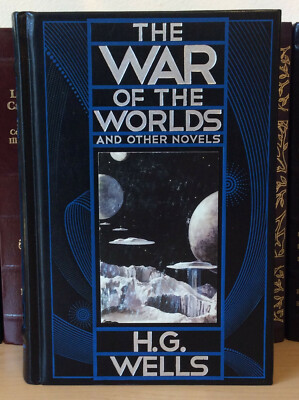 The War of the Worlds and Other Novels by H.G. Wells - leather-bound - VG-image