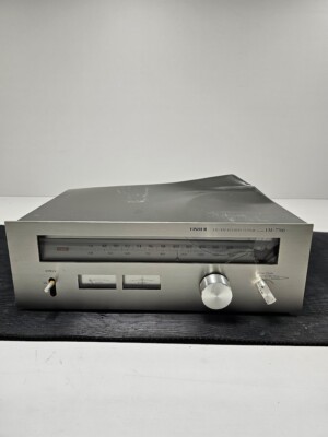 Fisher FM-7700 AM/FM Stereo Tuner - Used, Cosmetic Defects, Vintage-image