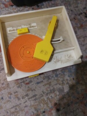 Original Vintage 1971 Fisher Price MUSIC BOX RECORD PLAYER 3 Records -image