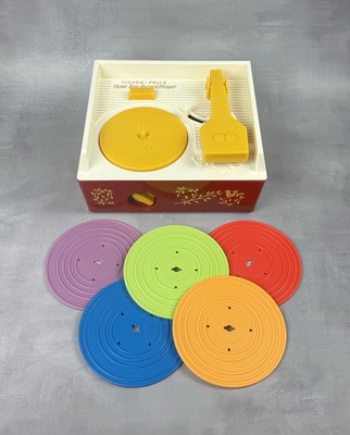 2014 Mattel Fisher-Price Record Player & 5 Records Tested & Works!! EUC 0215-image