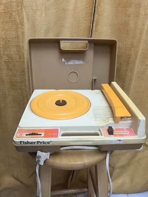 FISHER PRICE💥RARE FINDINGS💥1978 Vintage Portable Record Player #825-image