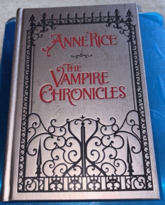THE VAMPIRE CHRONICLES & INTERVIEW WITH THE VAMPIRE Anne Rice Bonded Leather EUC-image