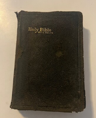 Holy Bible W/Helps John C. Winston International Series Self Pronouncing 1930's-image