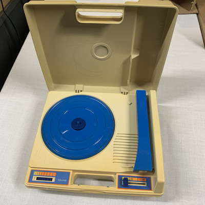 Vintage 1978 Fisher Price #825 Record Player - Table Works - Poor Quality Sound-image
