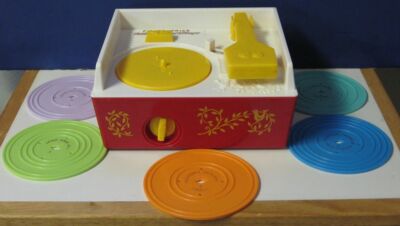 Fisher Price Music Box Classic Wind Up Record Player with 5 Records 2010 Remake-image