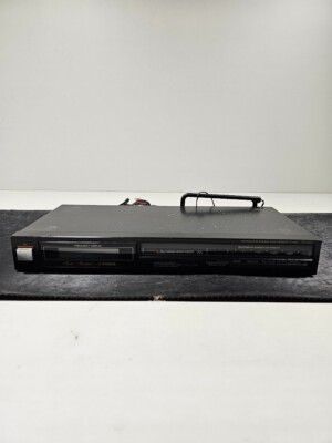 ​Fisher FM-226 Stereo Tuner – Fully Working With Cable No Box Vintage-image