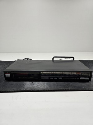 Fisher FM-60 Stereo Synthesizer Tuner - Used, Fully Functional-image